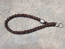 Wrist lanyard